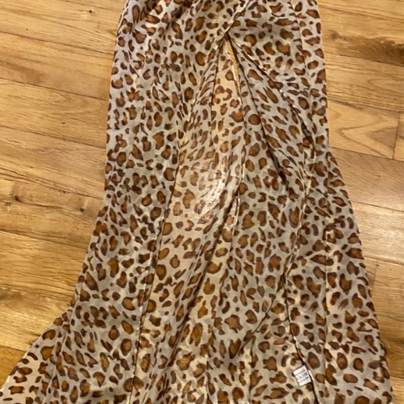 Leopard print scarf - Picture 3 of 10